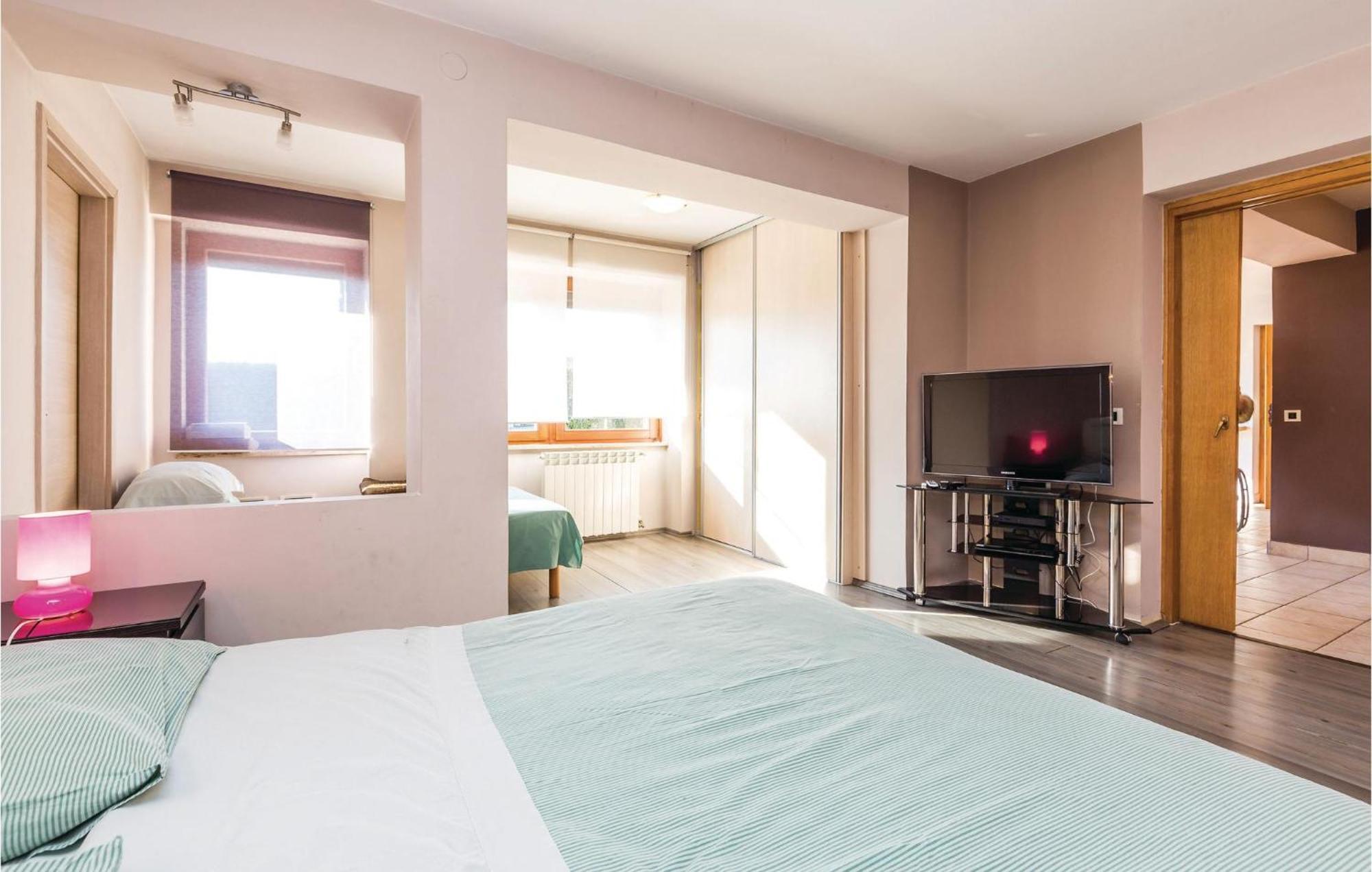 Stunning Apartment In Rijeka With 1 Bedrooms And Wifi Esterno foto